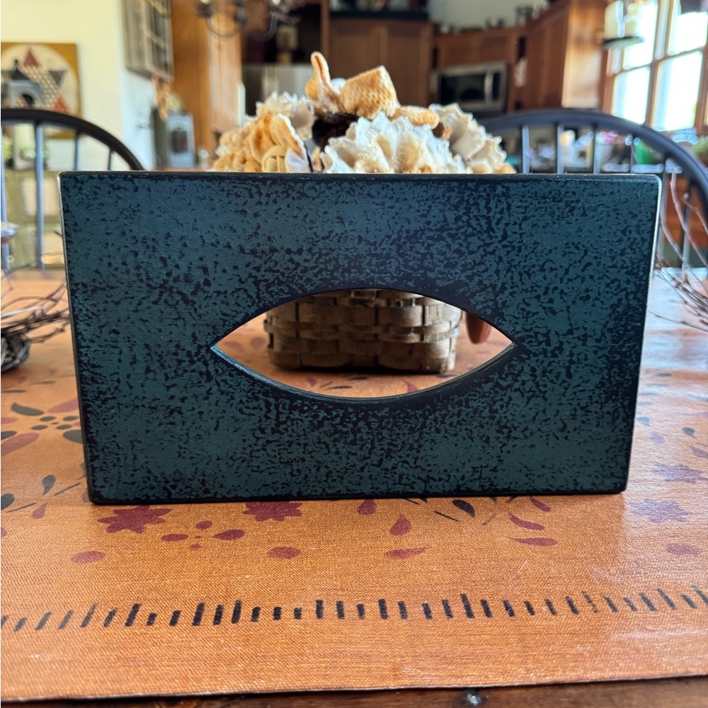 Tissue Box Cover - Picture 6 of 9